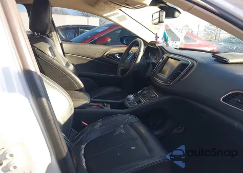 2015 Chrysler 200 C from USA, damaged, VIN 1C3CCCEG0FN530271